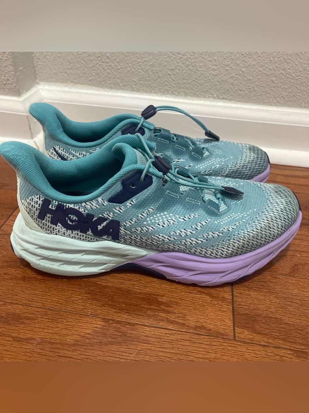 Hoka One One Speedgoat 5 Ocean Mist Lilac 1134470 Sz 6.5 MD